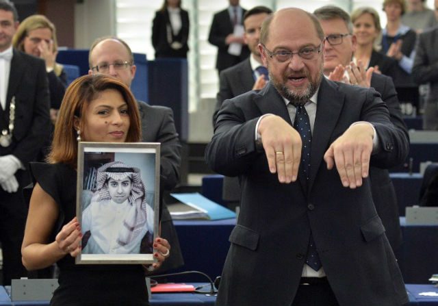 Jailed Saudi blogger’s wife accepts EU Sakharov prize