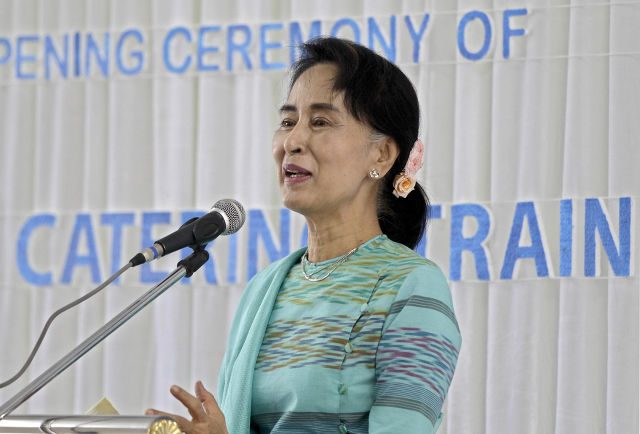 Suu Kyi eyes historic win in Myanmar elections