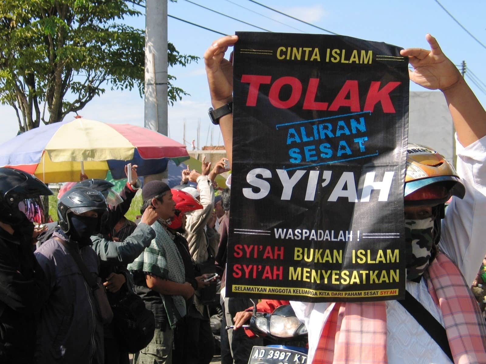 Polisi dan tentara kawal diskusi buku di IAIN Surakarta