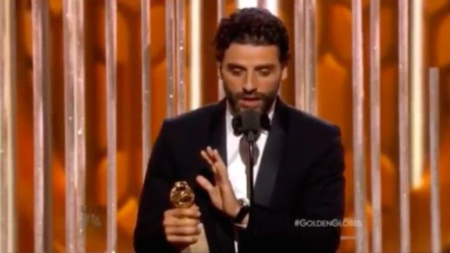 GOLDEN GLOBES 2016. Aktor mini seri atau film televisi terbaik: Oscar Isaac - Show Me A Hero. Foto dari YouTube/GoldenGlobes Live 