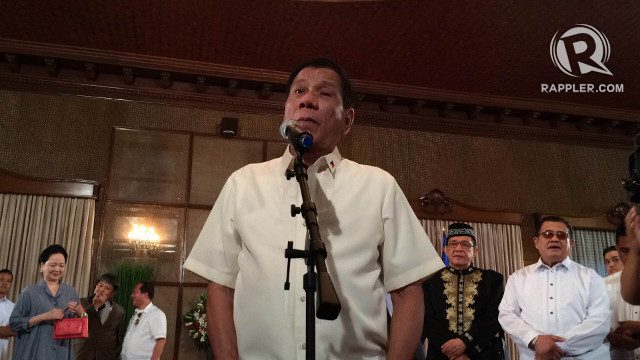 Duterte ends media boycott, holds press conference