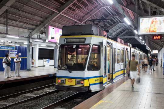 LRT1 operator completes restoration, vows more daily rides soon