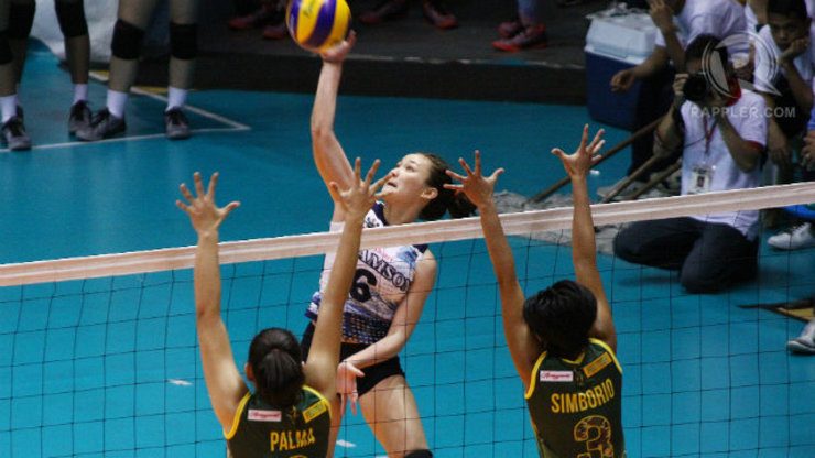 Lady Falcons rout Lady Tamaraws