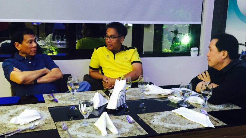 FRIENDS THEN. Duterte and Roxas once considered each other friends. Photo sourced by Rappler 
