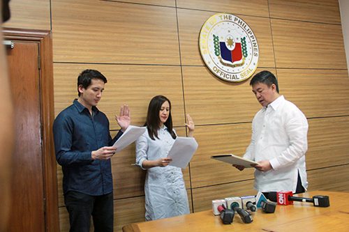 On May 10, 2017, then Senate president Koko Pimentel leads the oath-taking of Joy Belmonte and Gian Sotto. But PDP-Laban later on did not endorse the two for Quezon City mayoralty and vice mayoralty candidates. Photo by Ariel Cagadas 