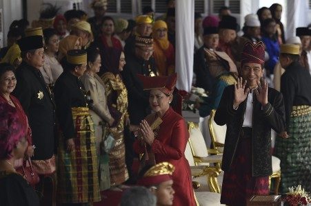 Presiden Joko Widodo bersama Ibu Negara Iriana Joko Widodo di Istana Merdeka, Jakarta, Kamis (17/8). FOTO oleh Puspa Perwitasari/ANTARA 