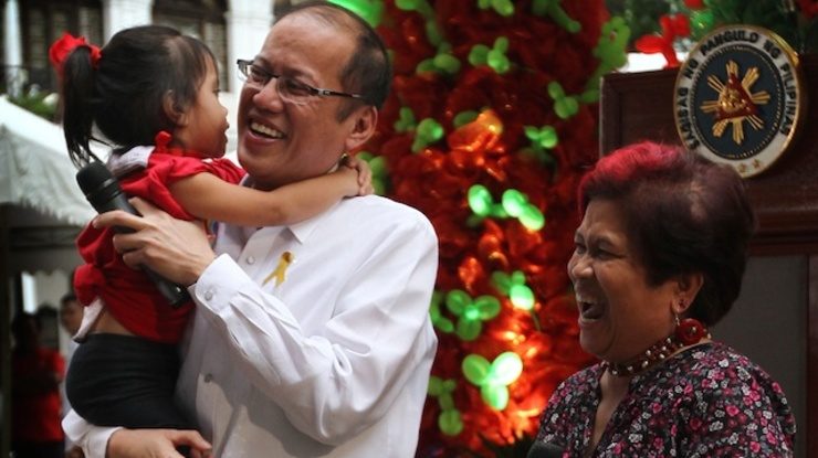 Aquino’s Christmas message: Spend time with your family