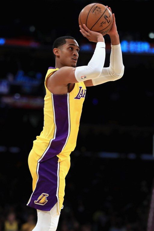 Late Los Angeles Lakers show sends Chicago Bulls stumbling