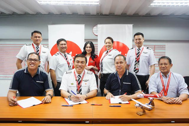Aspiring pilot? AirAsia launches cadet program