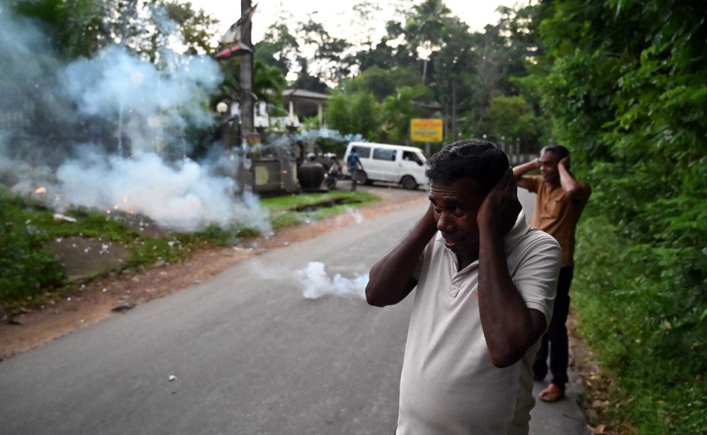 Gunmen fire on buses carrying Muslim Sri Lankan voters
