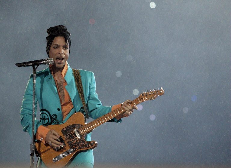 Sports world mourns music legend Prince