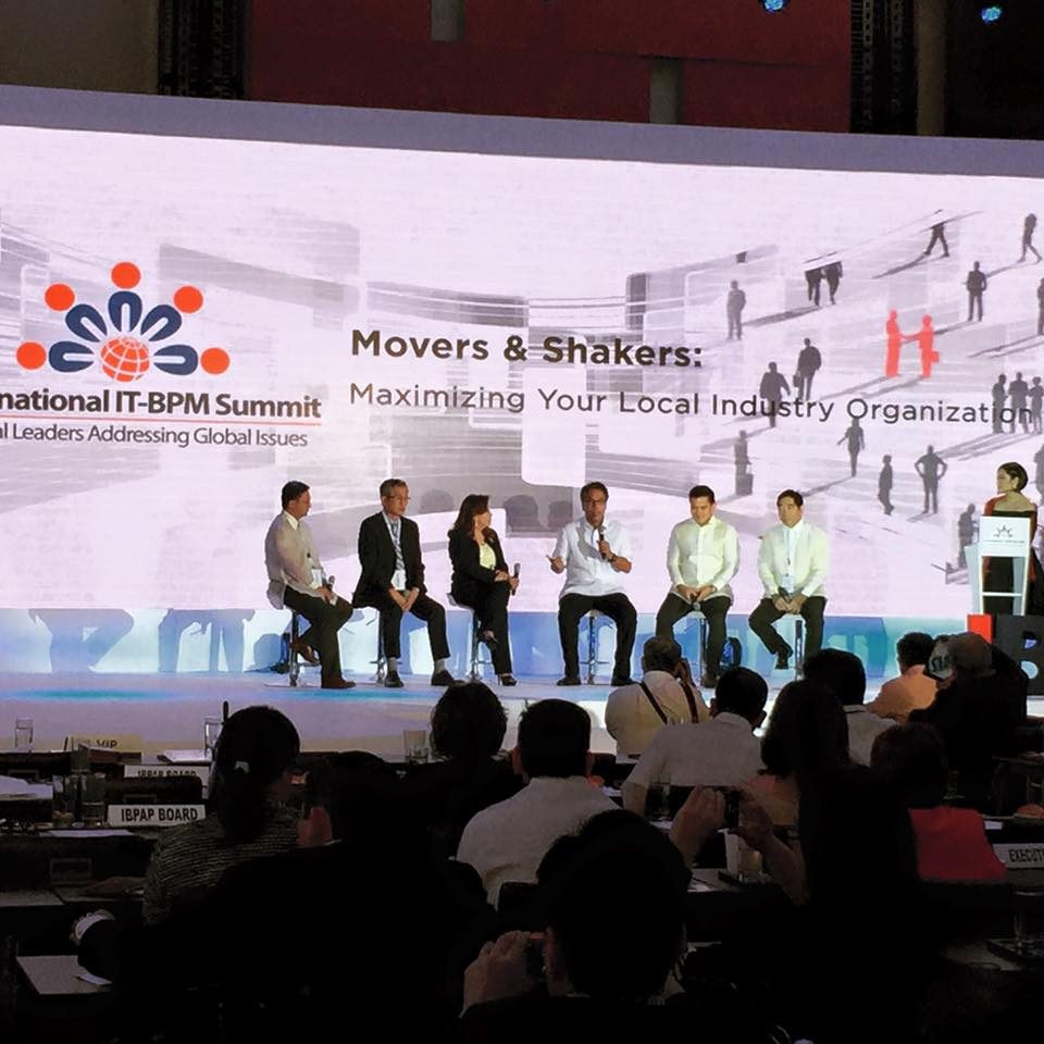 CONTRIBUTOR. At the 7th annual International IT-BPM Summit 2015 Tuesday, October 6, 2015 President Benigno Aquino III cites administration bet for 2016 presidential elections Manuel "Mar" Roxas II (4th from left), who also graced the summit, for his contribution then as trade and industry secretary in growing the IT-BPM industry. Photo from International IT-BPM Summit Facebook page  