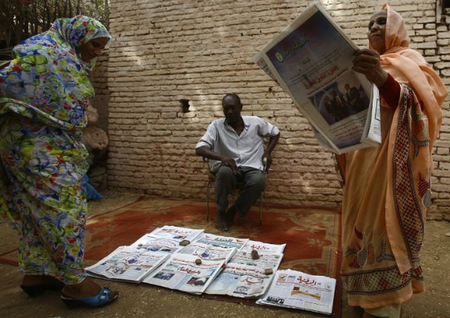 Sudan security agents seize newspapers