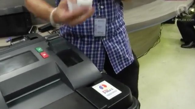 THERMAL PAPER. Make sure the thermal paper is properly loaded in its slot so the voter's receipts will be printed. Rappler photo  