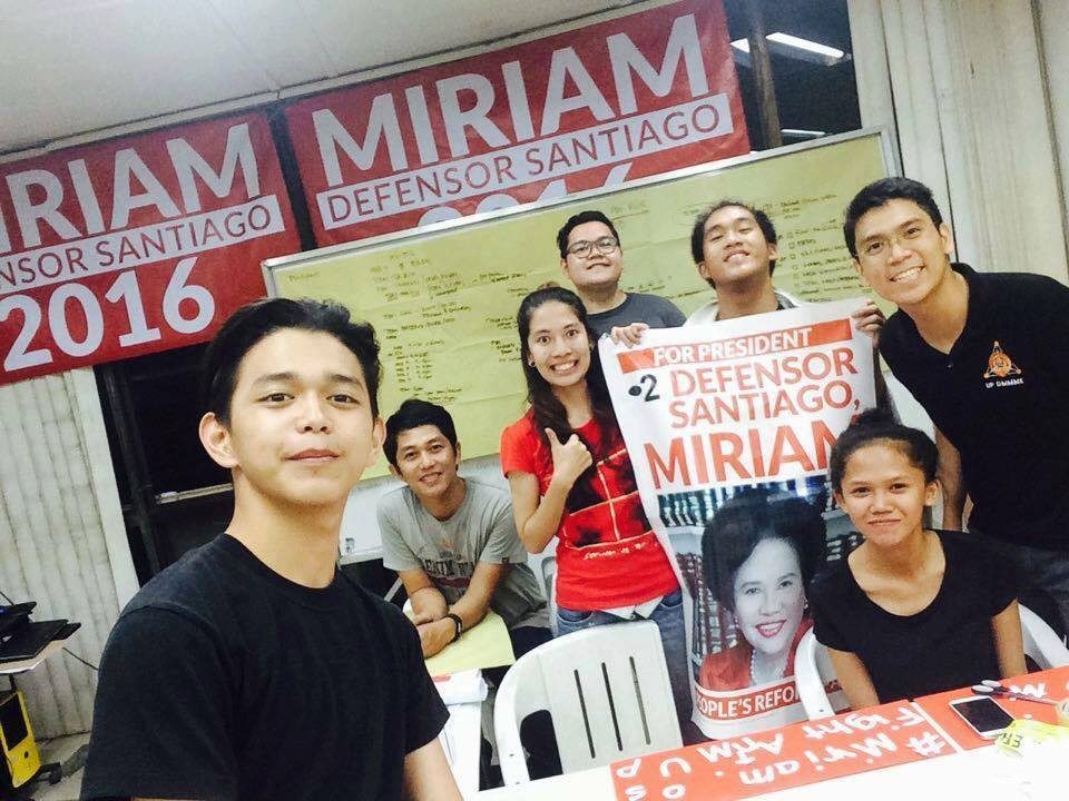 HQ. Youth for Miriam volunteers at their headquarters in West Avenue, Quezon City. Photo from Youth for Miriam    
