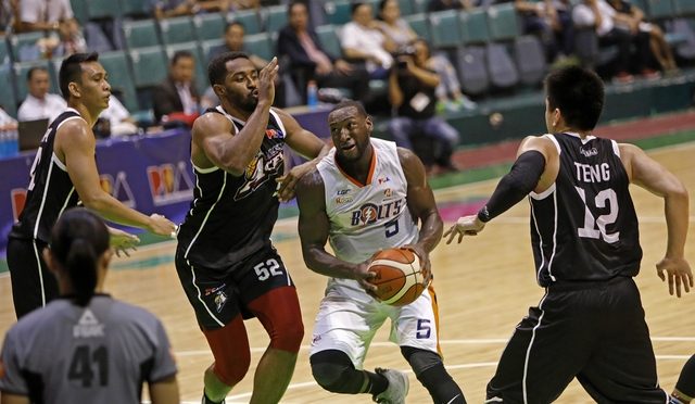 Alaska boots out Meralco for first finals in two years