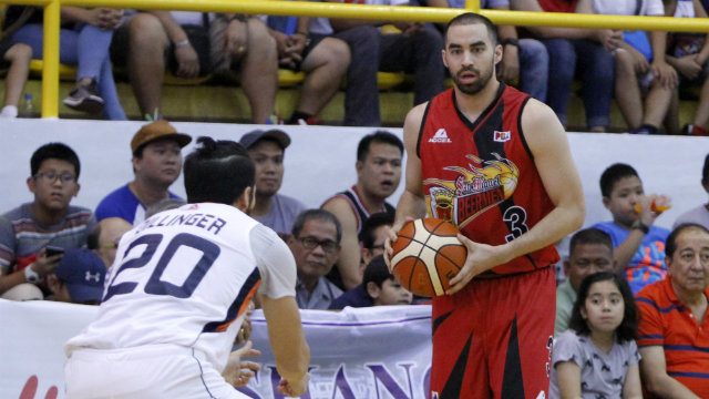 Chris Lutz leaves SMB, joins Meralco Bolts