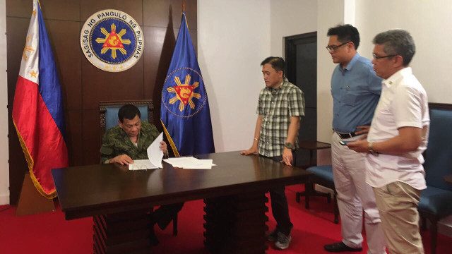 Duterte practices delivering his SONA 2017