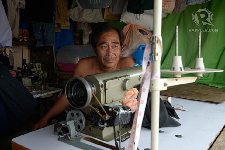 STARTED YOUNG. Wilfredo Punzalan started sewing at the age of 12 in South Cotabato. Photo by LeAnne Jazul/Rappler