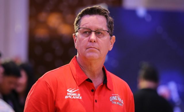 WAITING GAME. Coach Tim Cone and Barangay Ginebra aim to chase a Philippine Cup title when the PBA season resumes. Photo by Josh Albelda/Rappler 