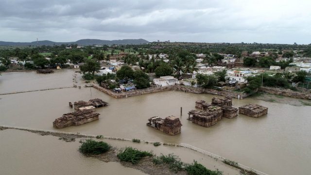 India flood toll jumps to 144 as roads, highways cut off