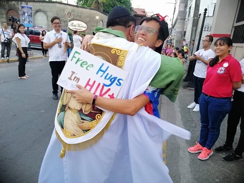 Person living with HIV grateful for priest’s hug and acceptance