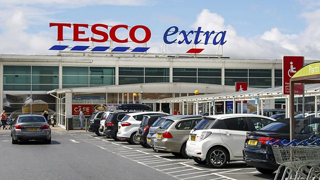 Virus-hit Tesco recruits 45,000 UK supermarket staff