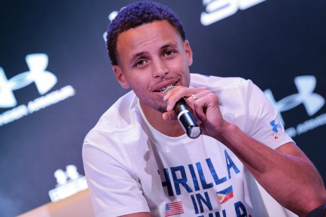IN VINES: Steph Curry puts on a show in Manila