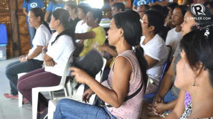 SUPPORT GROUP. Women survivors in Tolosa gather in a women-friendly space. 