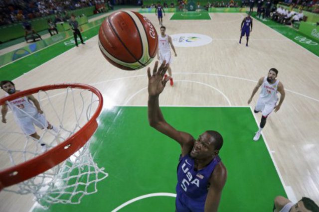 USA NBA stars dunk Spain to reach Rio final
