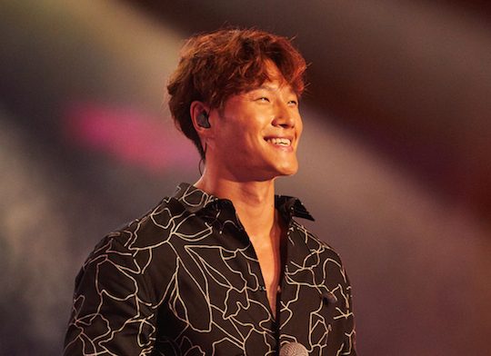 KIM JONG-KOOK. Penyanyi asal Korea Selatan sekaligus personel 'Running Man' juga tampil sebagai pengisi acara. Foto dari Asian Television Awards 