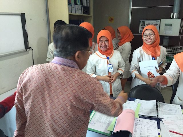 SAFE. VP Kalla says goodbye to the hospital staff before returning home.  
