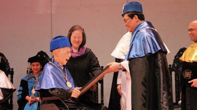 MASTER. Que received an honorary Doctor of Humanities degree from University of Sto Tomas (UST) on September 9, 2015. Photo from UST's official Facebook page   