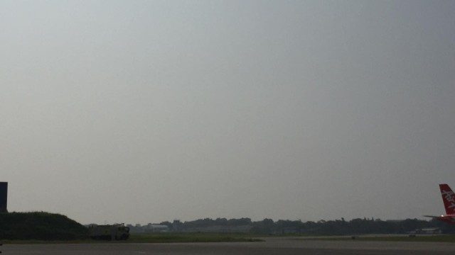 THICK. Thick haze is seen at the Puerto Princesa International Airport. Photo by Keith Anthony Fabro/Rappler 