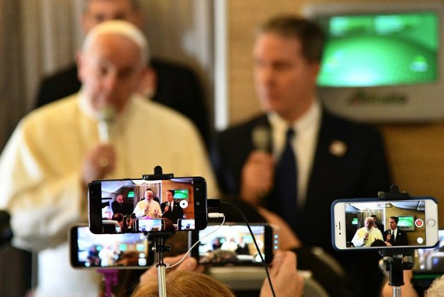 Pope Francis calls journalists ‘protectors of news’