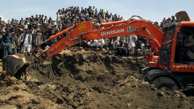 Search called off after Afghan landslide kills at least 300