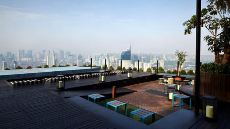 SKYE. Sip on cocktails and enjoy a 360 degree view of the Jakarta city skyline. Photo from SKYE's Facebook page