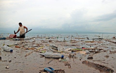 BNPB kucurkan Rp 3,4 miliar untuk korban banjir di Bima