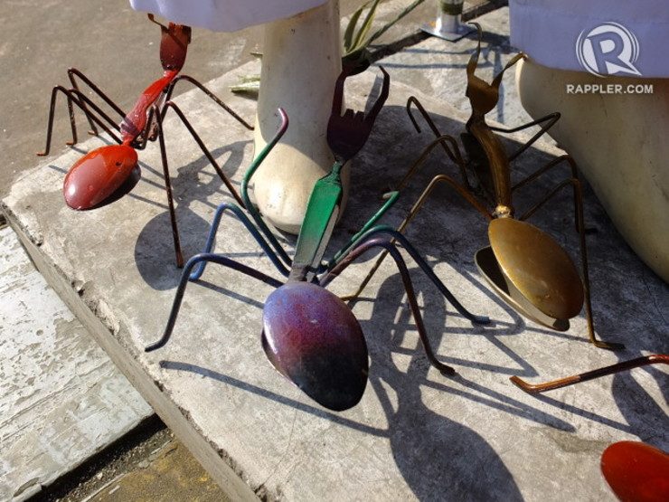 BUG'S LIFE. Give your bent forks and spoons a new life by turning them into decorative insects