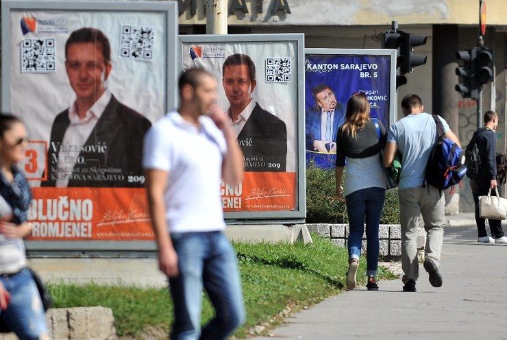 Bosnia goes to polls amid economic woes, ethnic splits