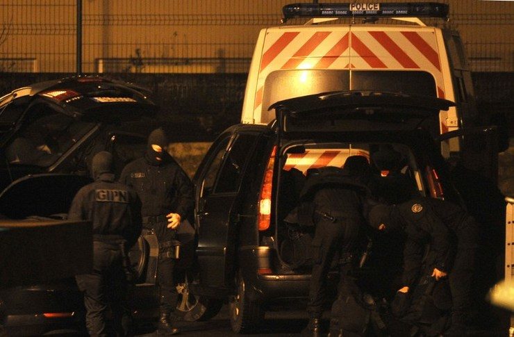 Manhunt for killers in French magazine massacre