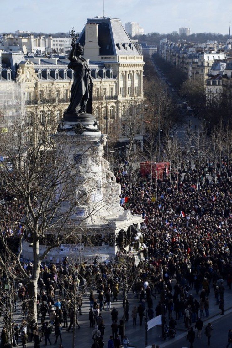 Crowds gather in Paris for march of defiance, sorrow