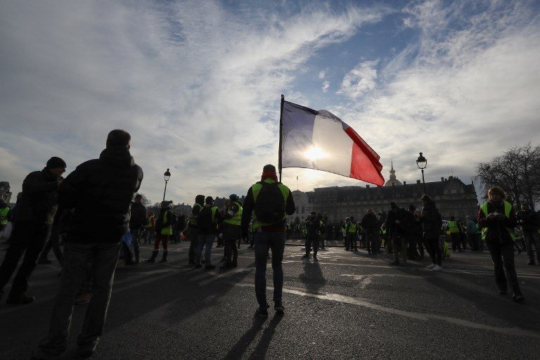 Macron’s debate put to test as ‘yellow vests’ stage 10th protest