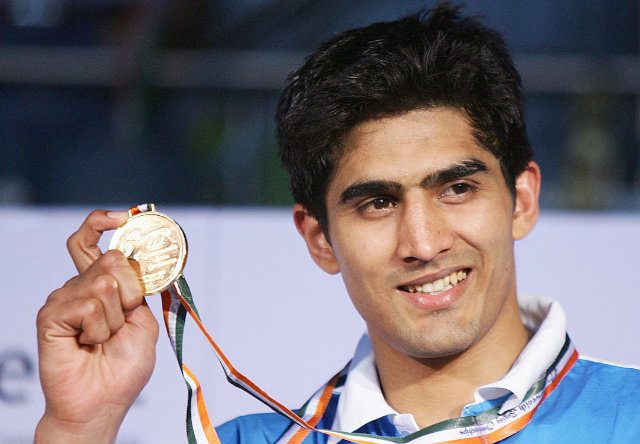 India Olympic boxing star Vijender Singh inks pro deal