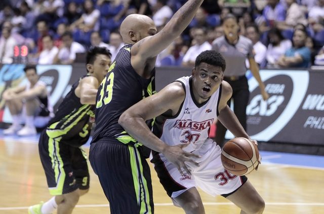 Manuel, Campbell conspire as Abueva-less Alaska cruises to 5th straight win