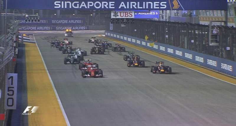 Grand Prix F1 Singapura: Kemenangan sempurna Vettel