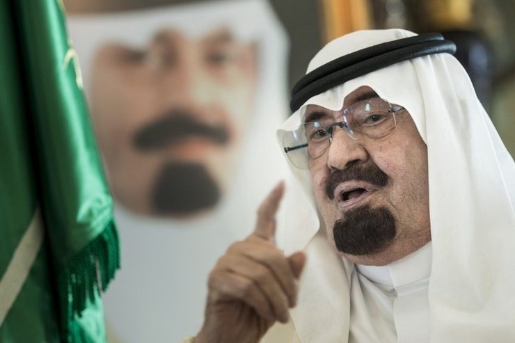 Saudi king slams religious extremists as Muslims mark Ramadan