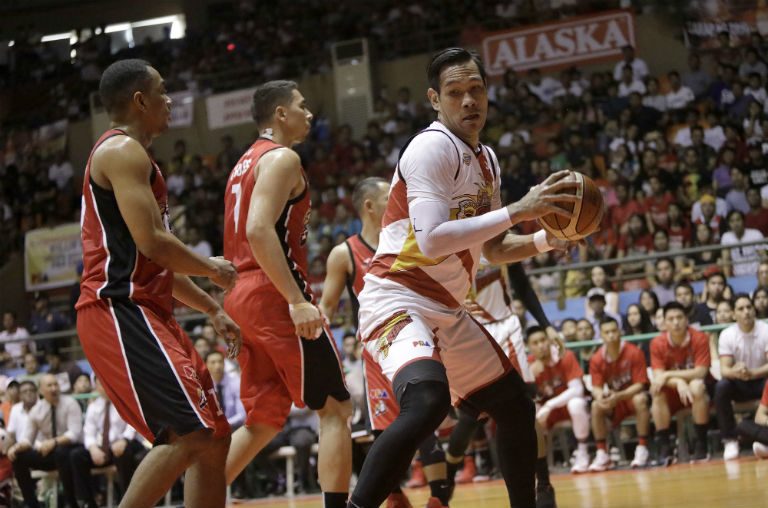 San Miguel back at No. 1 with come-from-behind win vs Alaska
