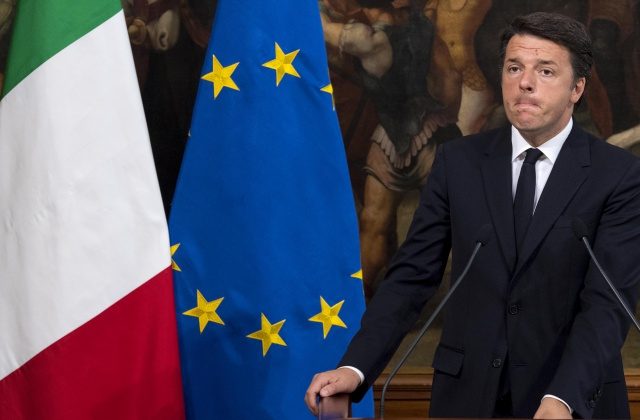 WARGA ITALIA JADI KORBAN. Perdana Menteri Italia, Matteo Renzi tengah memberikan pidato mengenai tragedi penyanderaan yang terjadi di sebuah restoran di Dhaka, Bangladesh. Kemungkinan ada beberapa warga Italia yang menjadi korban tewas. Foto oleh Cladio Peri/EPA 