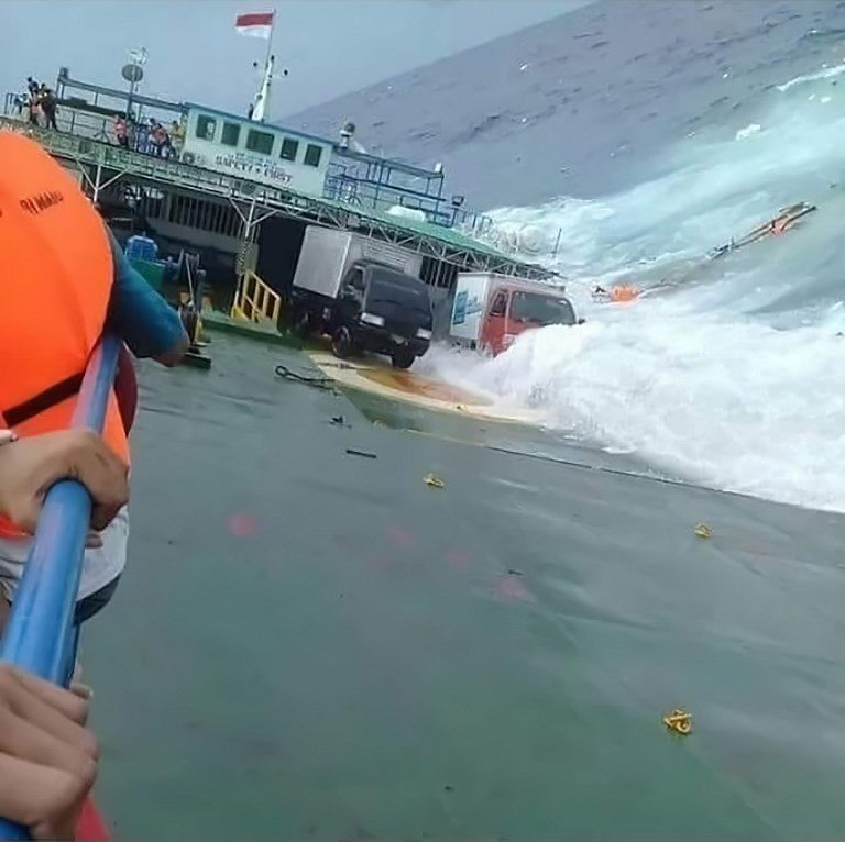 16 dead in Indonesia ferry accident – official